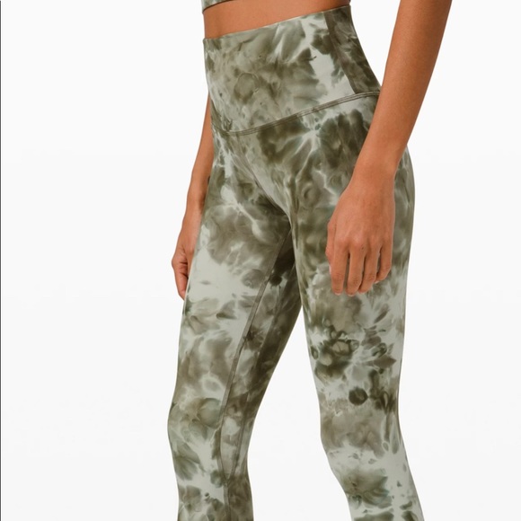 Lululemon 18 BNWOT. HR Align 28” - Picture 1 of 4